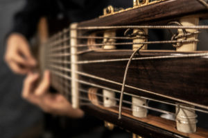 G07Koumenteris Guitar-01-IMG_6544